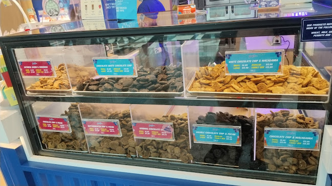 Comentarii opinii despre Famous Amos Changi Airport Terminal 3