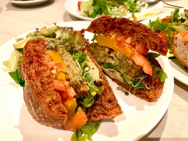 Cedele Bakery Kitchen - Parkway Parade - Singapore