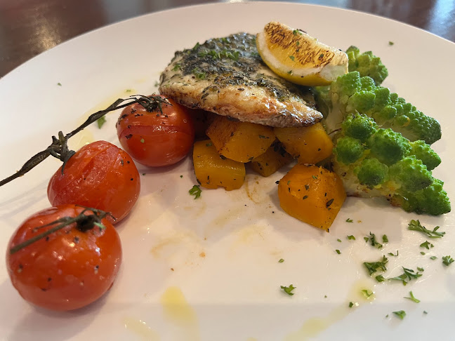 The Queen & Mangosteen - Hospitality and gastronomy