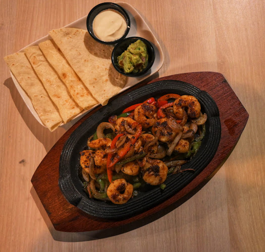 Opinii despre Casuarina Bistro - Best Mexican restaurant în Singapore - Hospitality and gastronomy