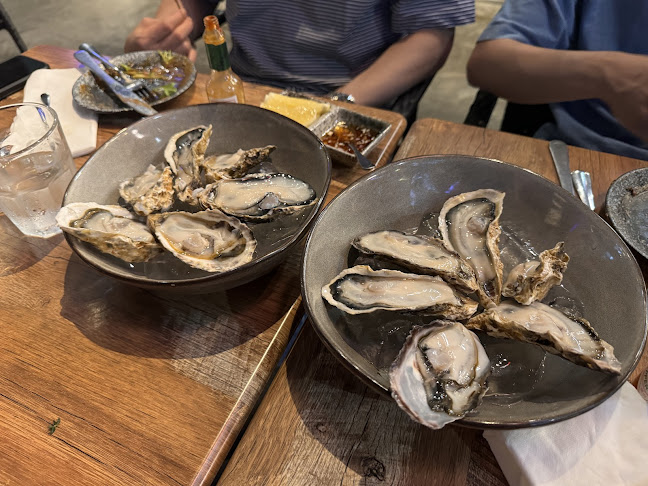 Perle Noire Oyster & Grill Bar (Holland Village) - Hospitality and gastronomy