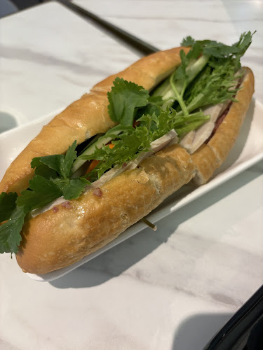 Comentarii opinii despre The Pho Place by LILY.S