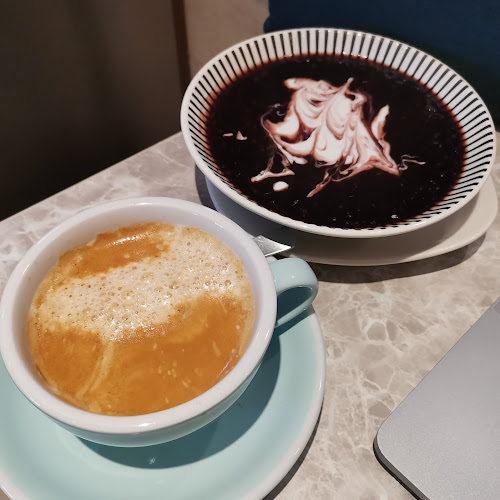 Comentarii opinii despre Café Brera at Reunion