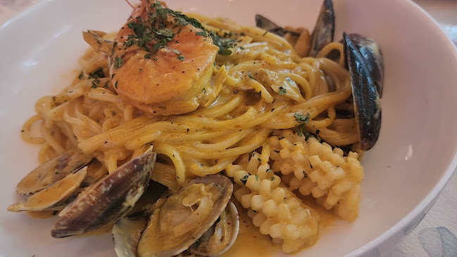 GIG Cafe - Hospitality and gastronomy