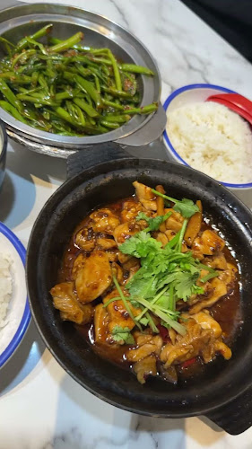 Lau Wang Claypot Delights @ Singpost Centre - Singapore