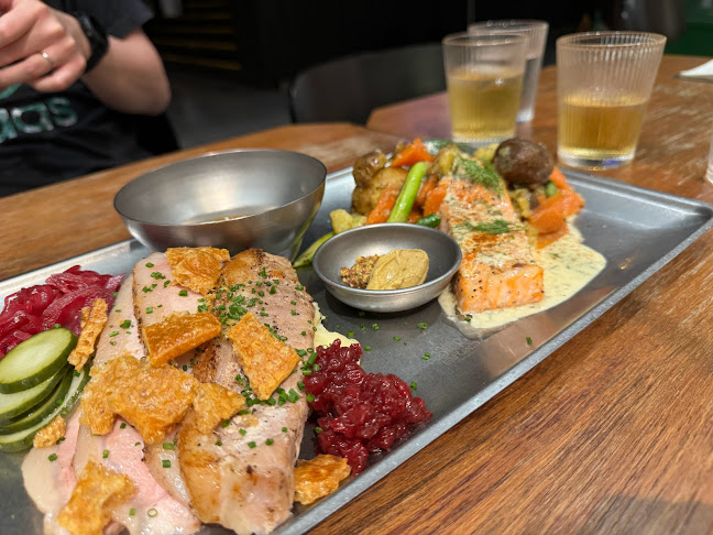 OVERBRØD - Singapore