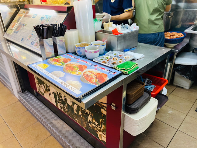 Famous Sungei Road Trishaw Laksa - Singapore