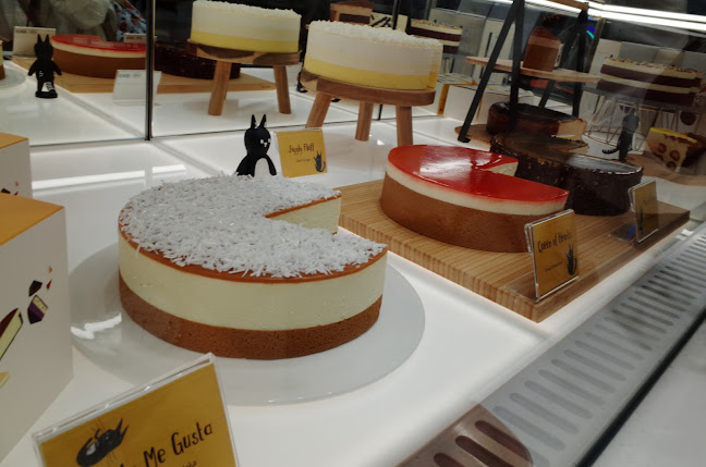 Cat & the Fiddle Cakes - City Square Mall