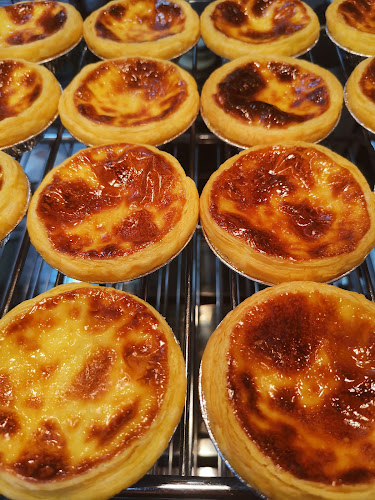 Qinde Egg Tart 亲的蛋挞 - Hospitality and gastronomy