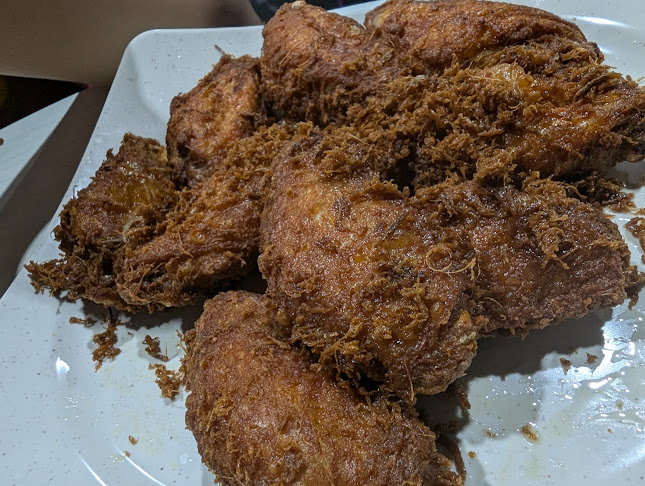 WeiYi Kitchen 味艺星马小厨 - Singapore