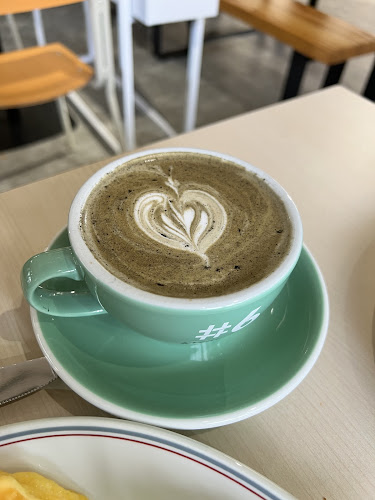 6 Letter Brunch Crawford Lane - Hospitality and gastronomy