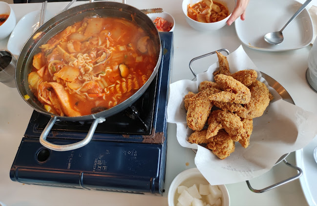 Opinii despre 88 Chicken (팔팔치킨) în Singapore - Hospitality and gastronomy