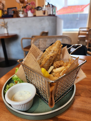 MOD CAFE - Singapore