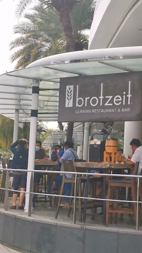 1 HarbourFront Walk, #01-149 VivoCity, Singapore 098585