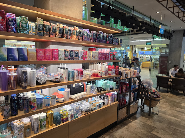 930 Yishun Ave 2, #01-07/08 Northpoint City North Wing, Singapore 769098