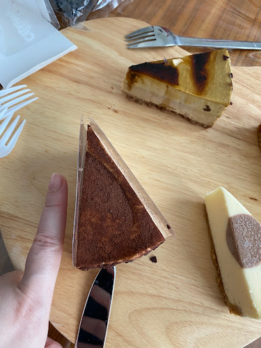 Comentarii opinii despre Cat & the Fiddle Cakes - City Square Mall