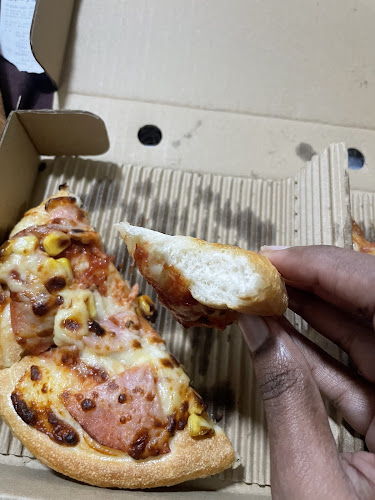 Pizza Hut - Buangkok Square - Hospitality and gastronomy