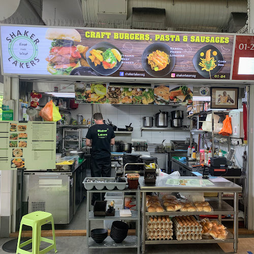 Fly by Shaker Lakers - Hospitality and gastronomy