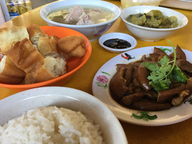 肉骨茶沙嗲。呜咑