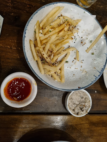 Royz et Vous - Singapore