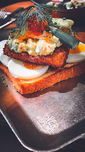 OVERBRØD - Singapore