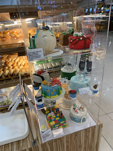 Oishii Bakery - Singapore