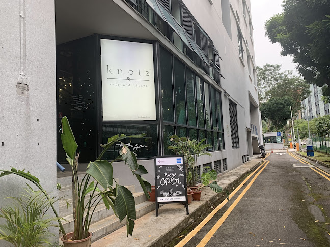 Knots Cafe & Living (Pasir Panjang)