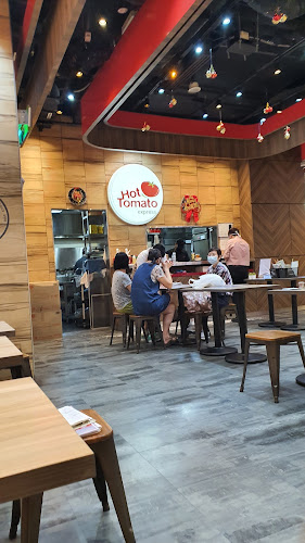 Hot Tomato Bistro - Hospitality and gastronomy