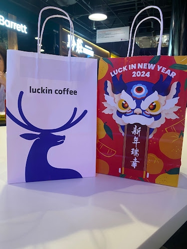 313 Orchard Rd, B3-50&53 313@Somerset, Singapore 238895