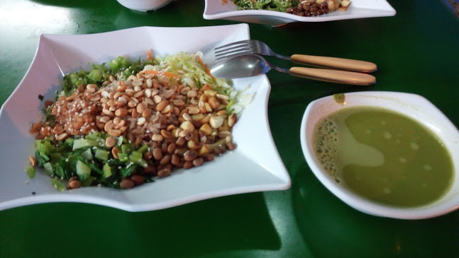 Comentarii opinii despre Living Wholesome Vegetarian (Thunder Tea Rice)