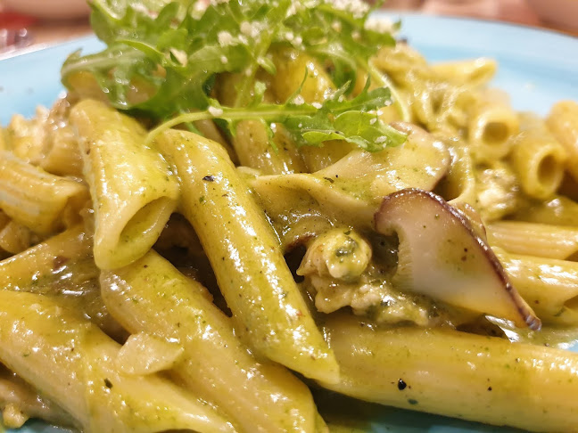 Opinii despre Hot Tomato în Singapore - Hospitality and gastronomy