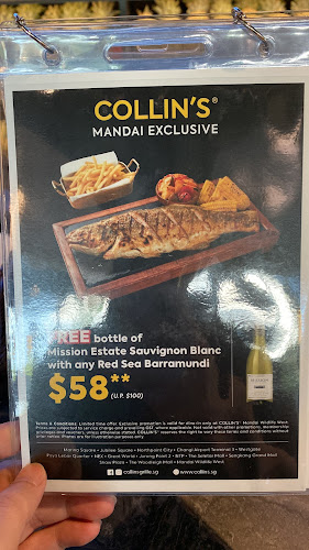 COLLIN'S® Mandai Wildlife West