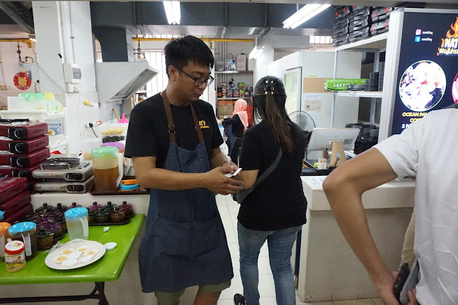 Nat's BBQ & Steamboat Cuisine - Singapore