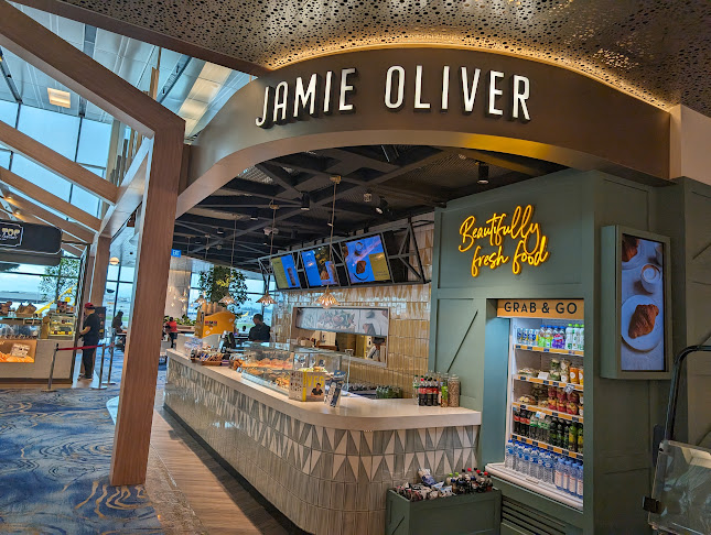 Tip Top Curry Puff @ T1 Transit