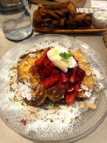 Comentarii opinii despre MERCI MARCEL TIONG BAHRU