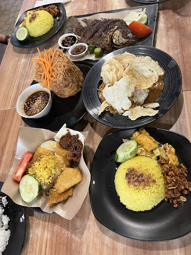 Comentarii opinii despre Ayam Penyet President - Kallangwave