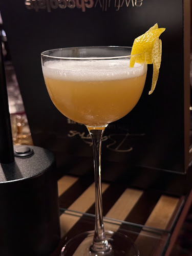 Maple Bar - Hospitality and gastronomy