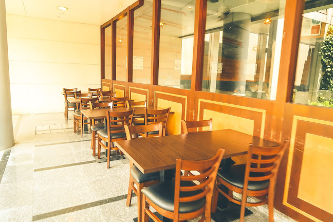 Royz et Vous - Hospitality and gastronomy