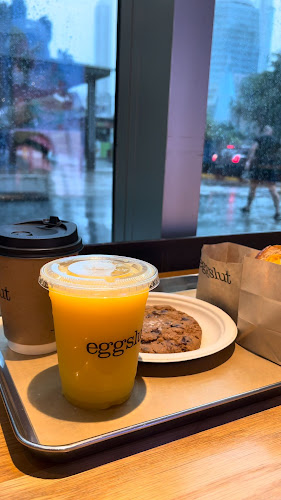 Eggslut Scotts Square - Hospitality and gastronomy