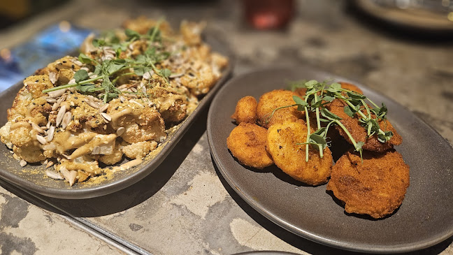 Kafe Utu - Hospitality and gastronomy