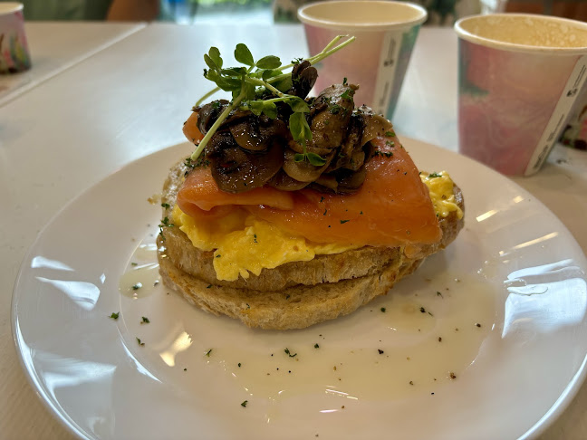 Opinii despre COTTAGE by The Straits People Cafe (TSP Coffee) în Singapore - Hospitality and gastronomy