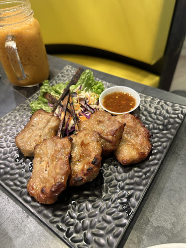 88 E Coast Rd, #01-05/06/07 Katong Square, Singapore 423371