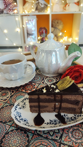 Opinii despre LE PETIT EMPIRE Designer Cakes (by RALOVS Group) în Singapore - Hospitality and gastronomy