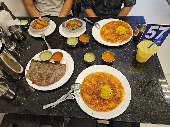 438 Serangoon Rd, Singapore 218133