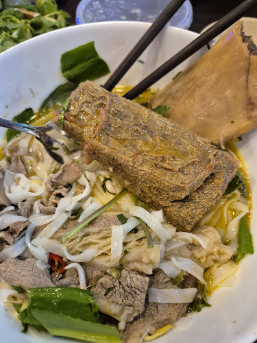 Ăn Là Ghiền - Bistro 7 - Hospitality and gastronomy