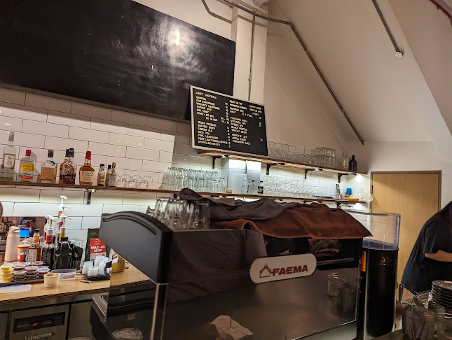 Comentarii opinii despre Red Eye Smokehouse