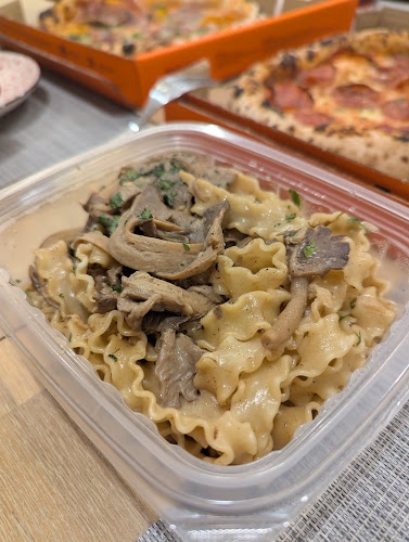 326 Serangoon Ave 3, #01-378, Singapore 550326