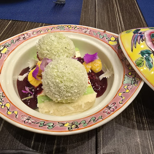 Escape Restaurant @ One Farrer Hotel - Hospitality and gastronomy