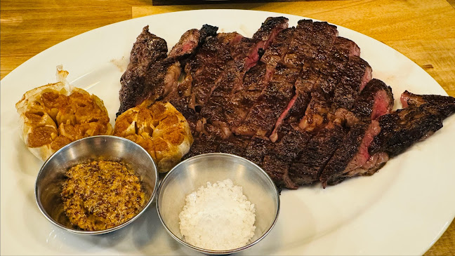 Comentarii opinii despre Fat Belly Steakhouse