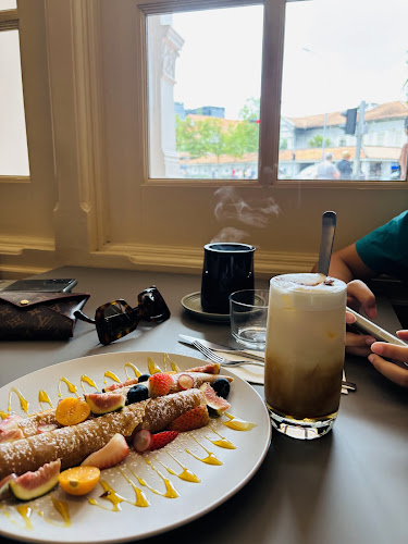 Comentarii opinii despre Gather